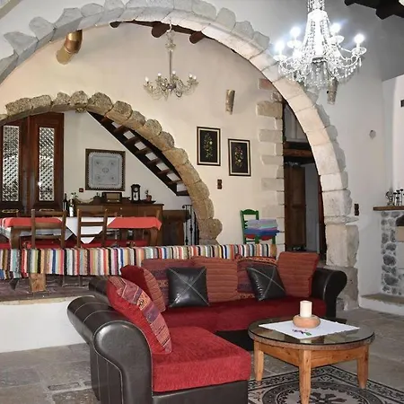 Traditional With Pool In Sfakia Apartment Imbros