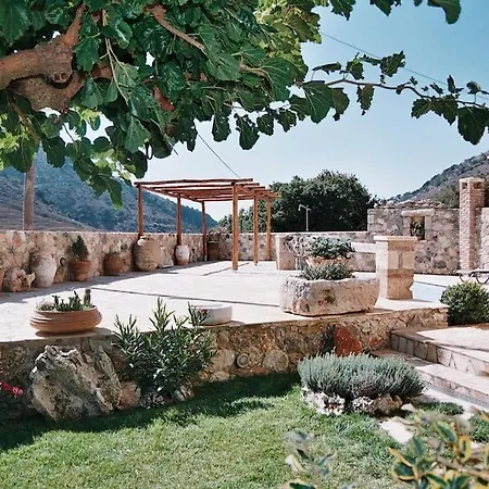 Apartment Traditional With Pool In Sfakia *